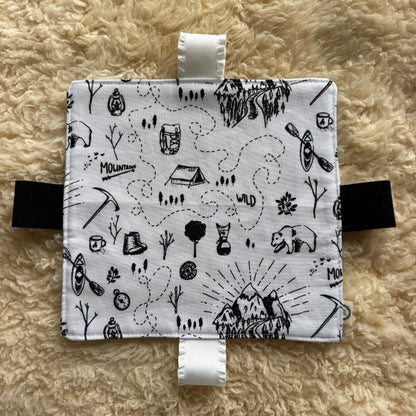 Taggie Sensory Square - High Contrast